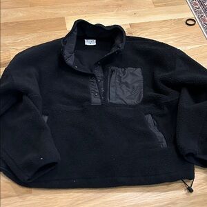 Stylish Black Fleece Pullover